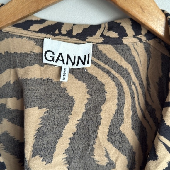 GANNI Tiger-Print Wrap Blouse Small - Picture 7 of 12